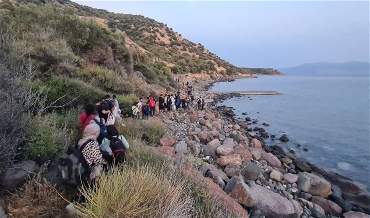 Çanakkale'de düzensiz göçmen operasyonu: 67 göçmen yakalandı