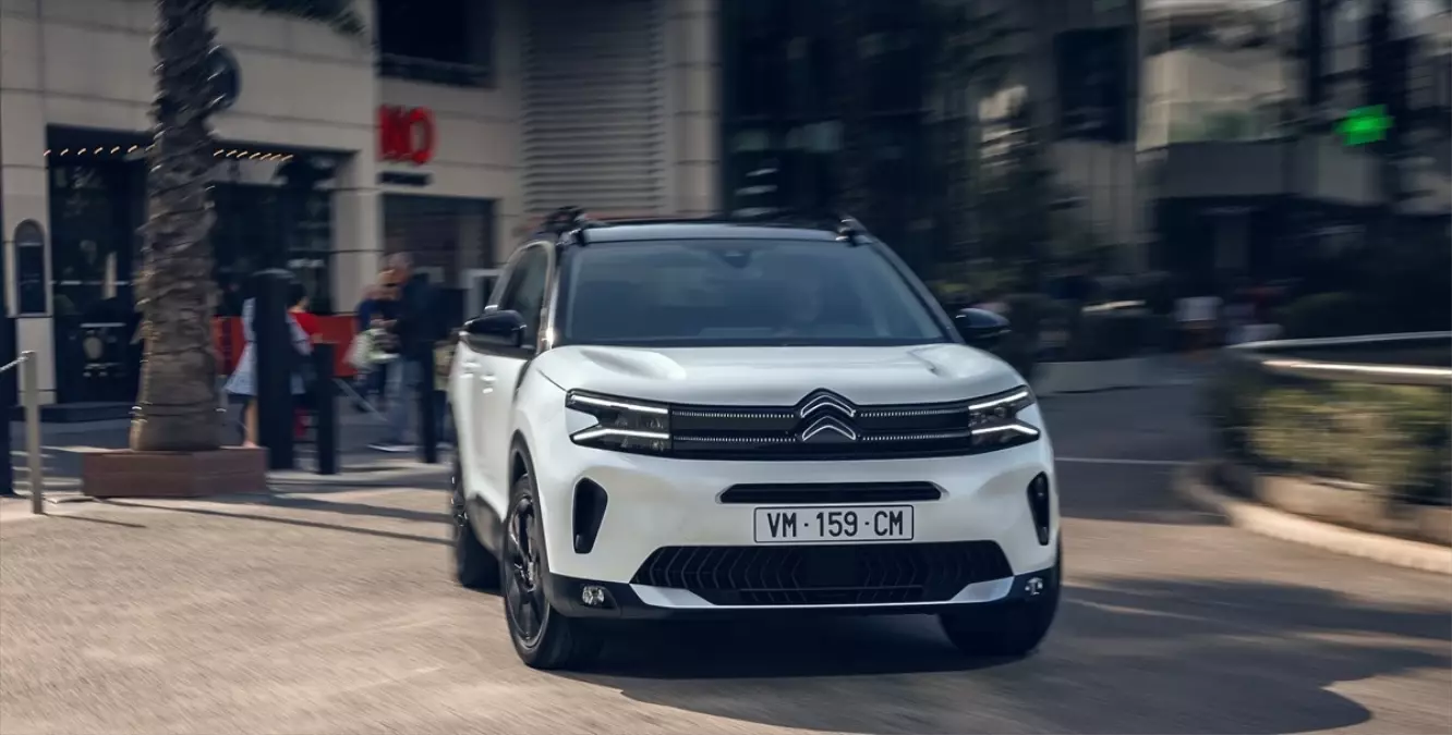 Citroen C5 Aircross'un Yeni Hibrit Versiyonu Türkiye'ye Geliyor