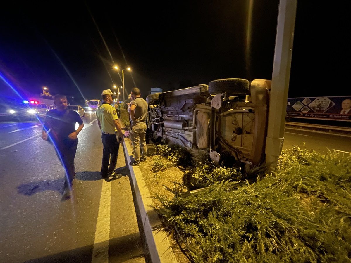Düzce'de Kaza Yapan Sürücü Panik Yapıp Kaçtı