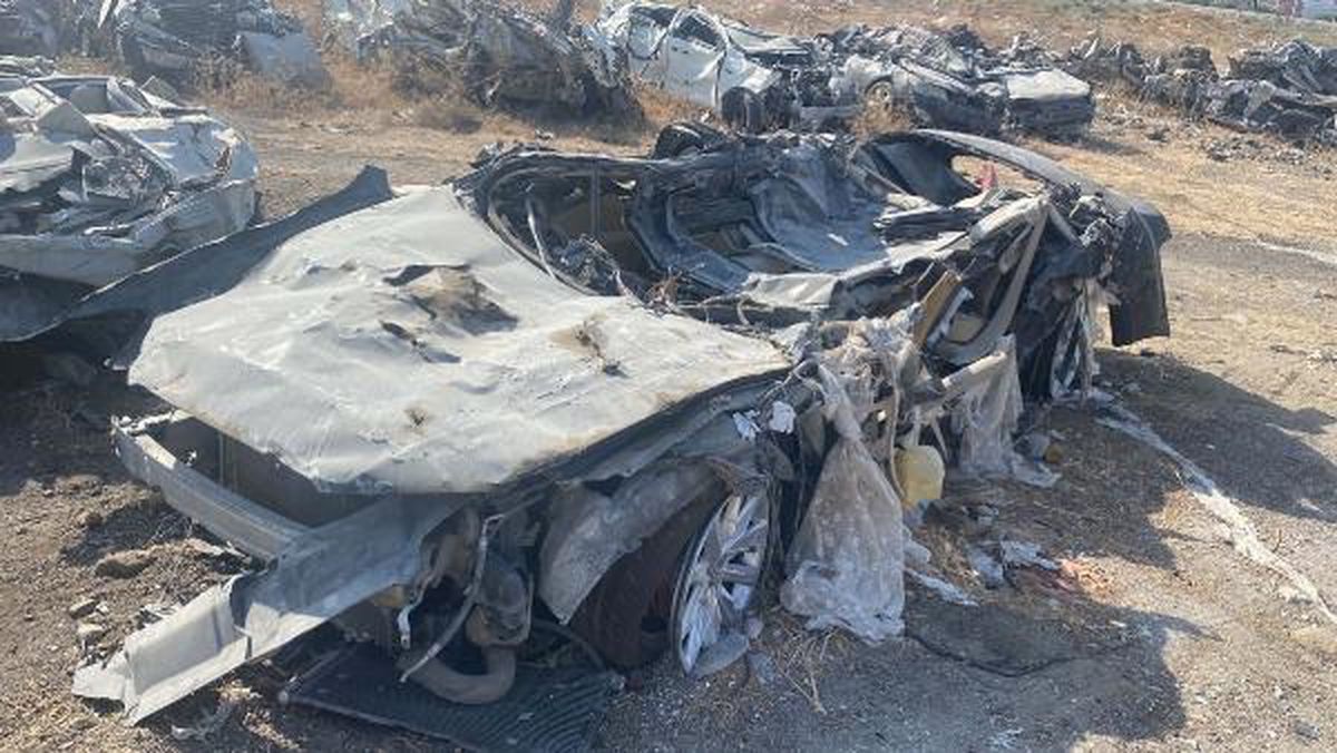 İzmir'de gasbedilen otomobilin şasi numarası değiştirilerek satılmaya çalışıldı