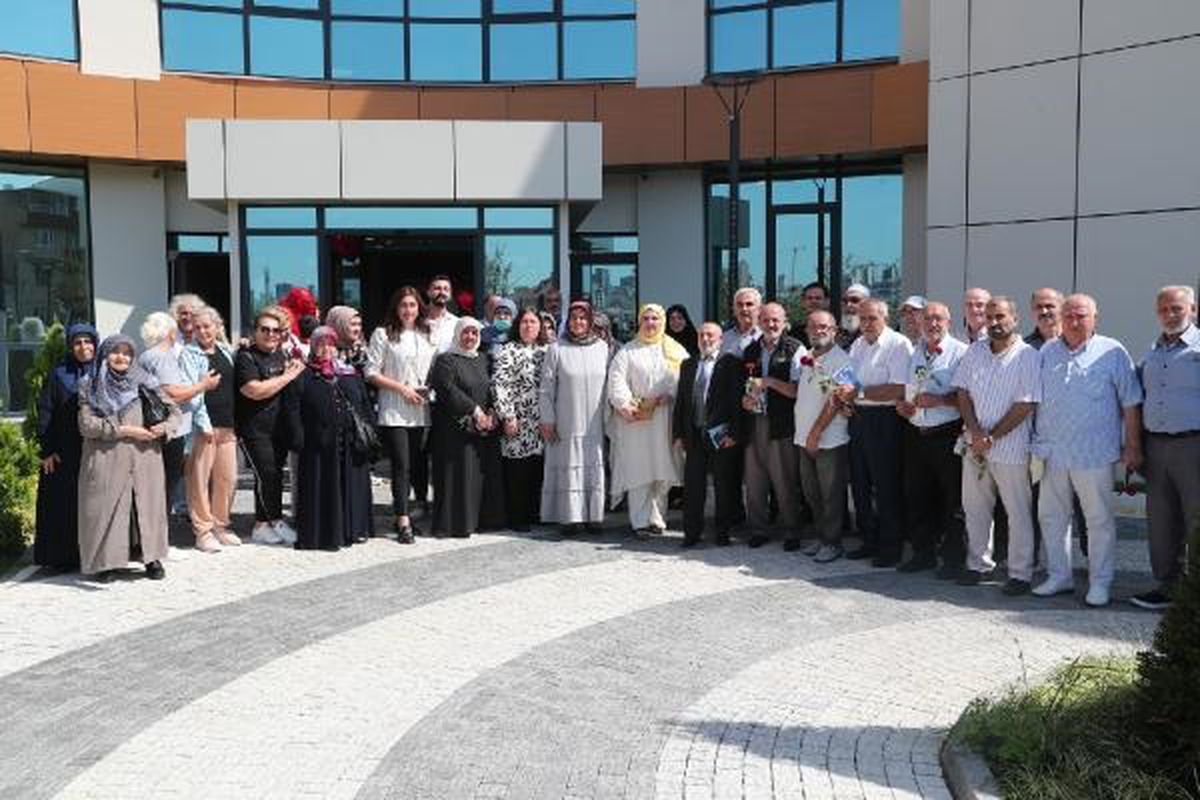 Gazeteci Amine Ateş Kabaktepe Bağcılar Belediyesi Vefahane Yaşam Merkezi'ni Ziyaret Etti