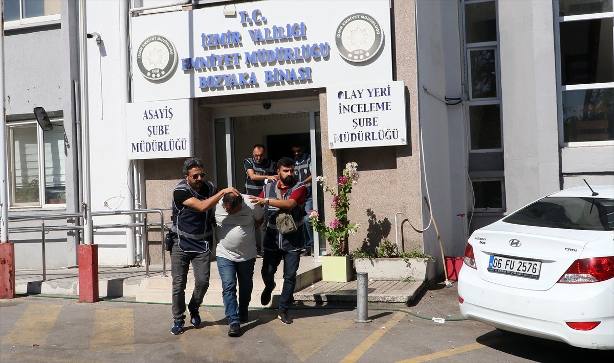 Kahramanmaraş merkezli depremlerde enkaz altında kalan otomobil gaspı