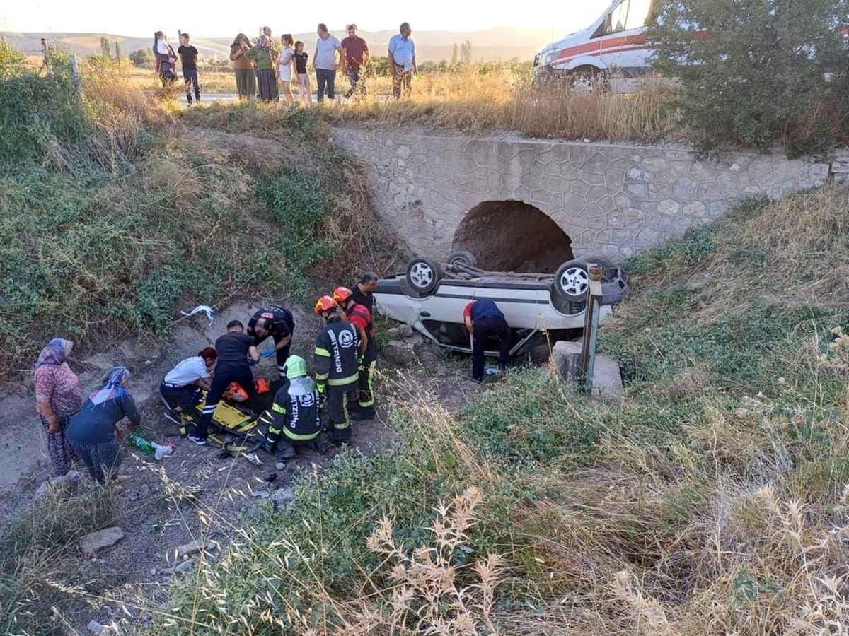 Denizli'de su kanalına uçan otomobilde 3 kişi yaralandı