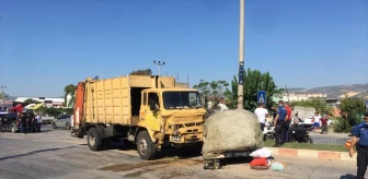 Mersin'de çöp kamyonu ile pikap çarpışması: 4 ölü, 2 yaralı