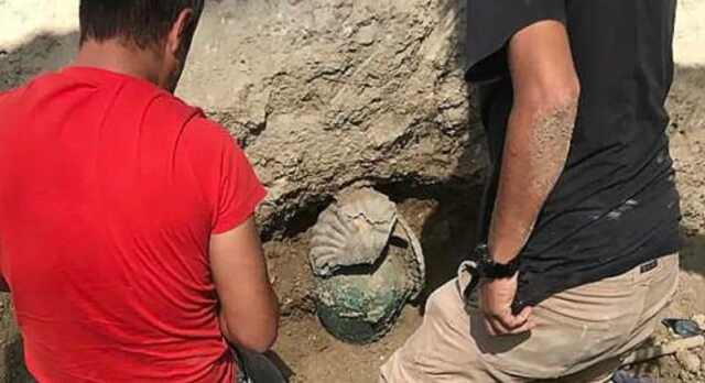 7 bin 500 yıllık Anavarza Antik Kenti'ndeki kazılarda hazine bulundu