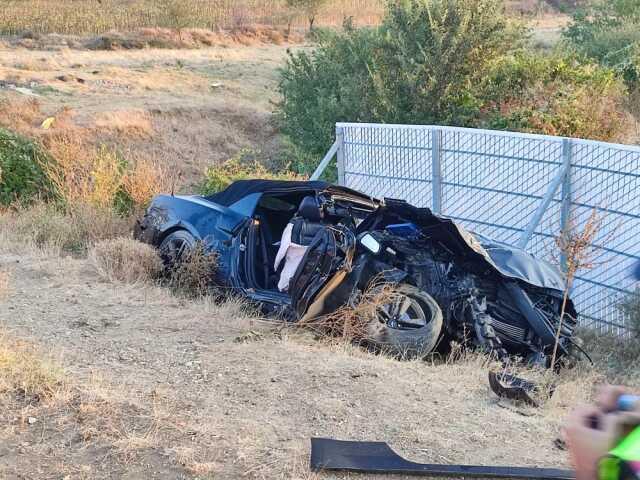 Edirne'de otomobil önünde giden panelvana çarptı! 3 kişi öldü, 3 kişi yaralandı