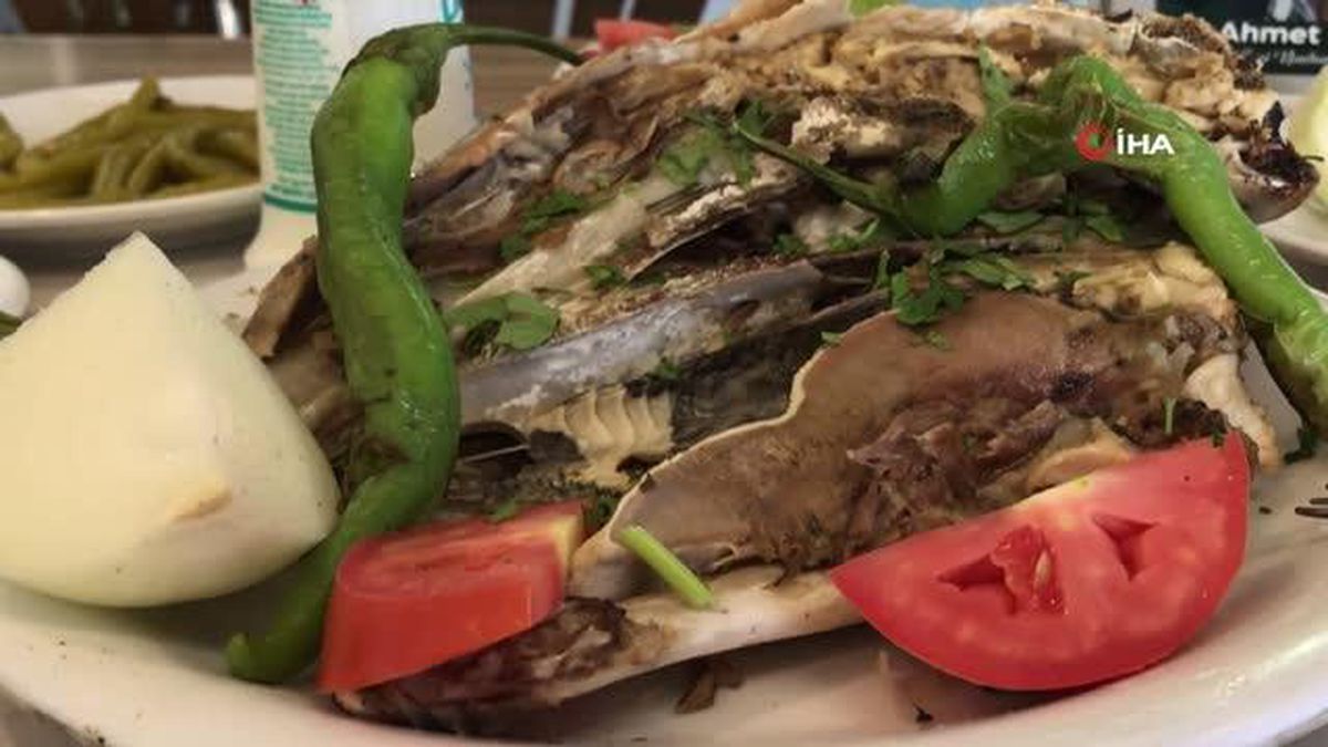 Köz ateşinde 5 saatte pişen, Osmanlı kültüründen gelen lezzet: Kuzu kelle
