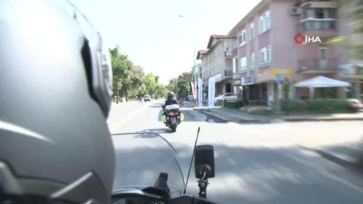 Motosiklet ambulanslar 'altın dakikalar' içerisinde yaptıkları müdahale ile hayat kurtarıyor