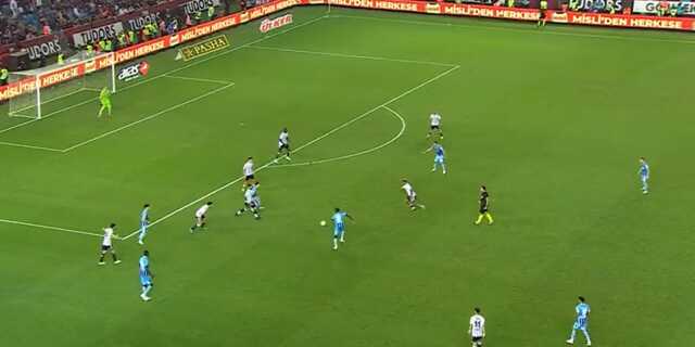 Trabzon-Beşiktaş maçında taraflı tarafsız herkesi ayağa kaldıran an! Sezonun golü kaçtı
