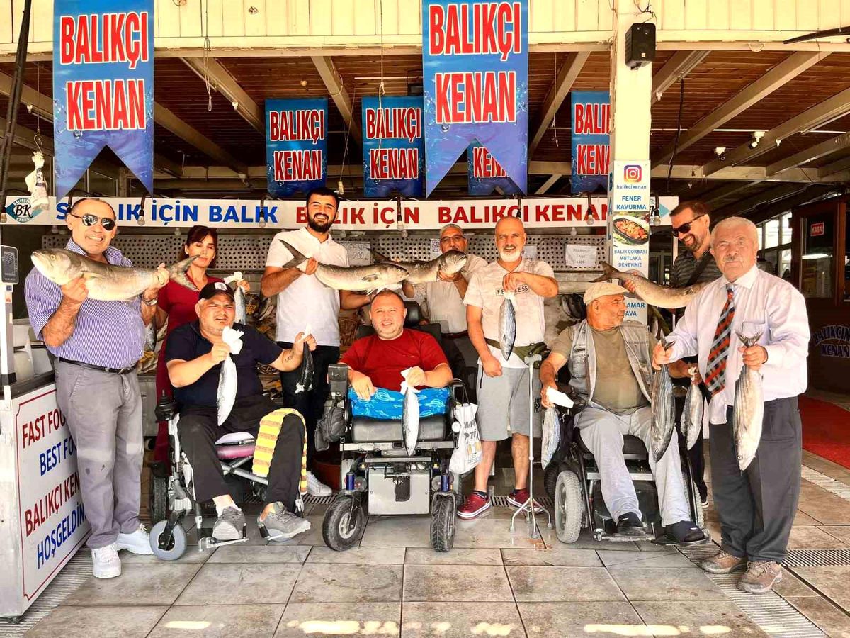 Türkiye Deniz Canlıları Müzesi engelli vatandaşları ağırladı