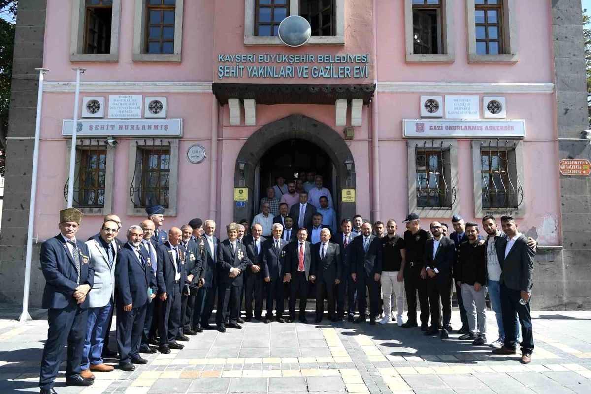 Başkan Büyükkılıç'tan Gaziler Günü mesajı