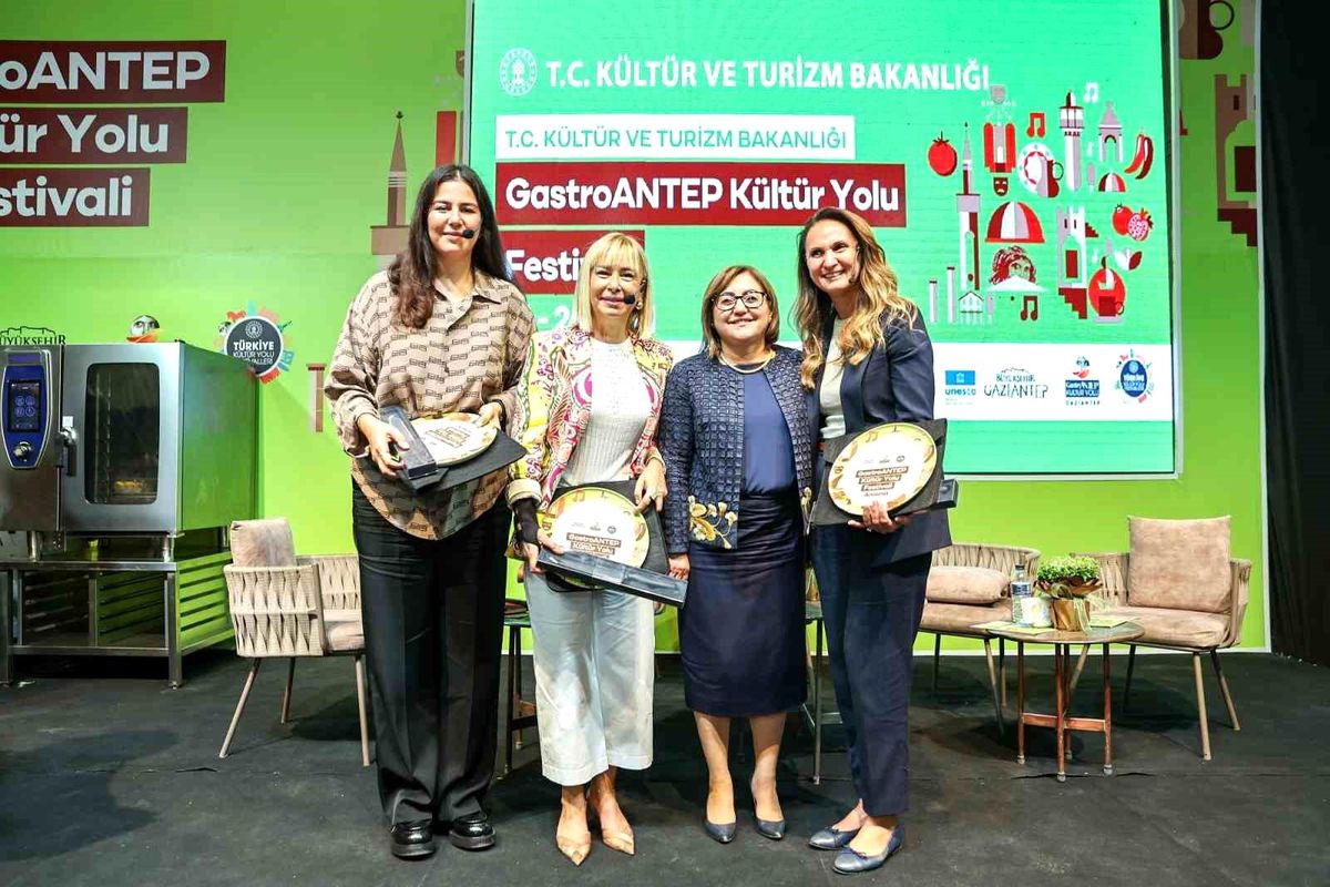 Gaziantep'te GastroANTEP Kültür Yolu Festivali'nde Kadınların Gücü Paneli Düzenlendi