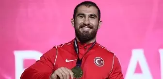 Feyzullah Aktürk, Dünya Güreş Şampiyonası'nda bronz madalya kazandı