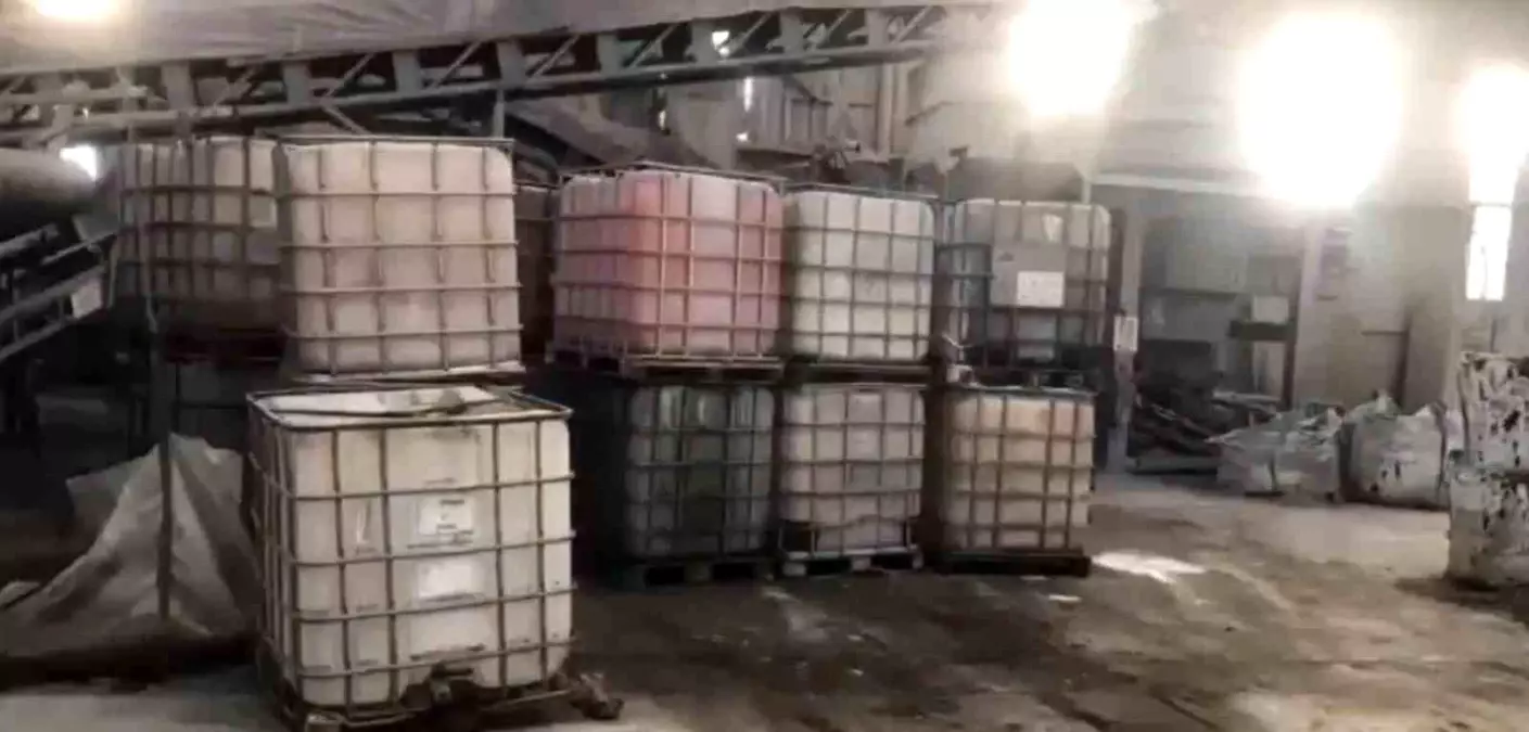 İzmir'de 65,8 Ton Kaçak Akaryakıt Ele Geçirildi
