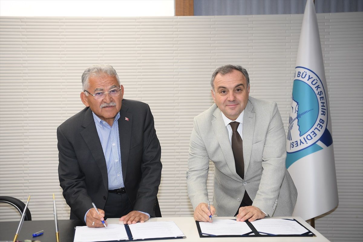 Kayseri Büyükşehir Belediyesi ve Erciyes Üniversitesi İş Birliği Protokolü İmzalandı