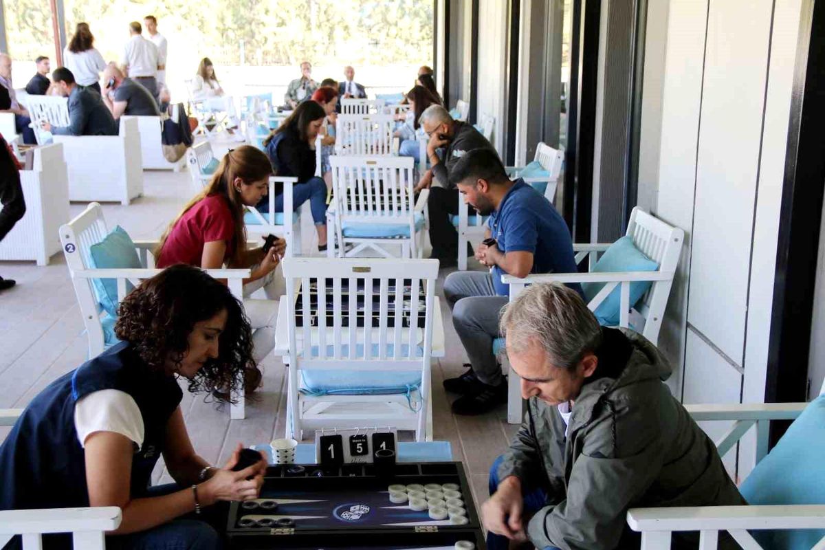 Kütahya Organize Sanayi Bölgesi'nde 2. Geleneksel Tavla Turnuvası Başladı