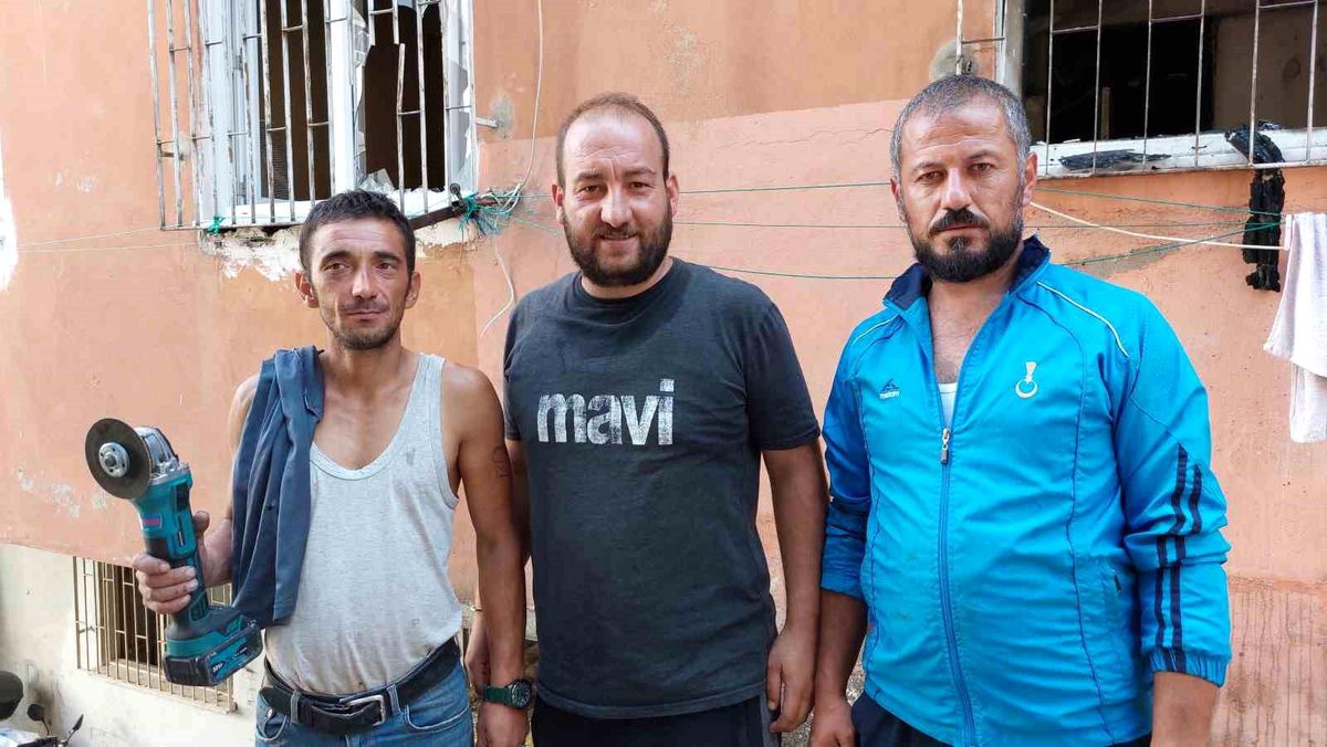 Samsun'da Yangında Mahsur Kalan Çocuklar Kurtarıldı