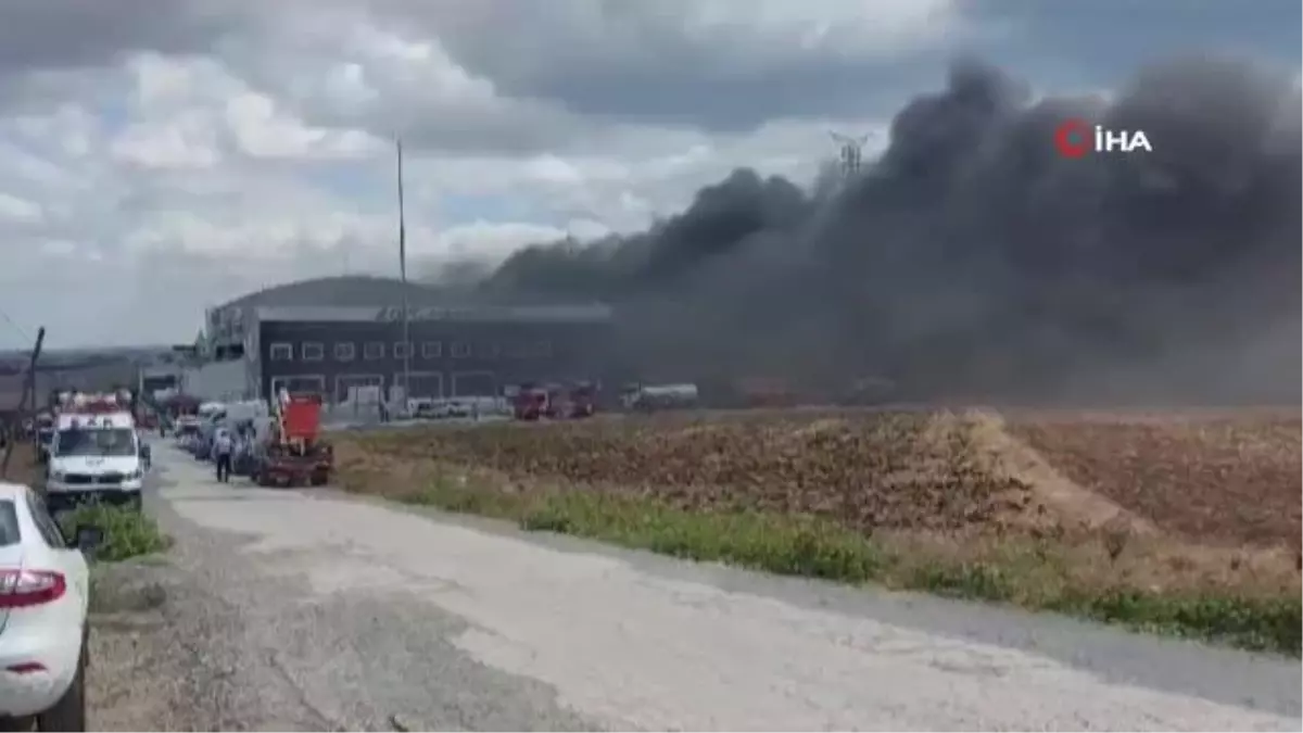 Silivri'de fabrika yangını: İşçiler tahliye edildi