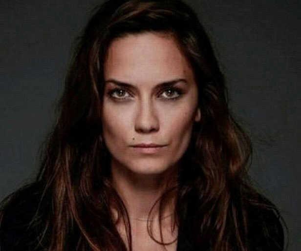 Sinema oyuncusu Merve Kayaalp babasına ait tabanca ile intihar etti Sinema oyuncusu Merve Kayaalp babasına ait tabanca ile intihar etti