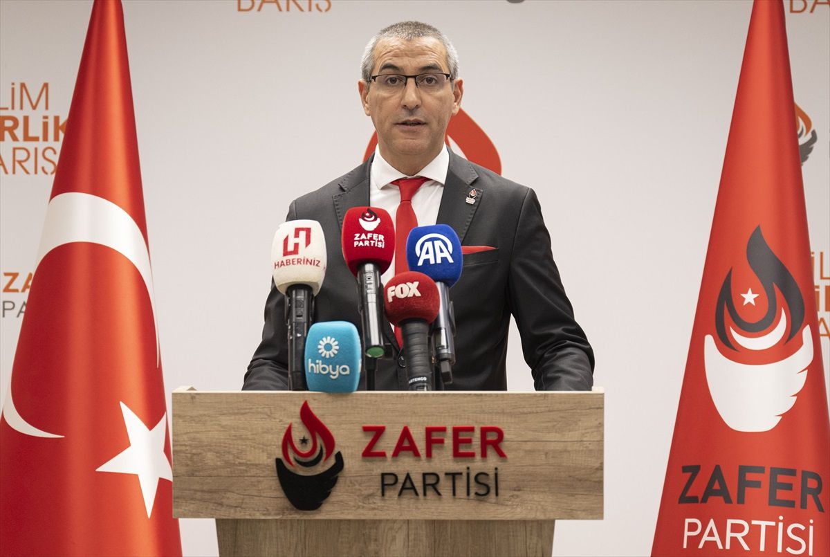 Zafer Partisi Sözcüsü Uğur Batur: Anayasa metinlerinin ruhuna uygun yönetimler ve uygulamalar önemli