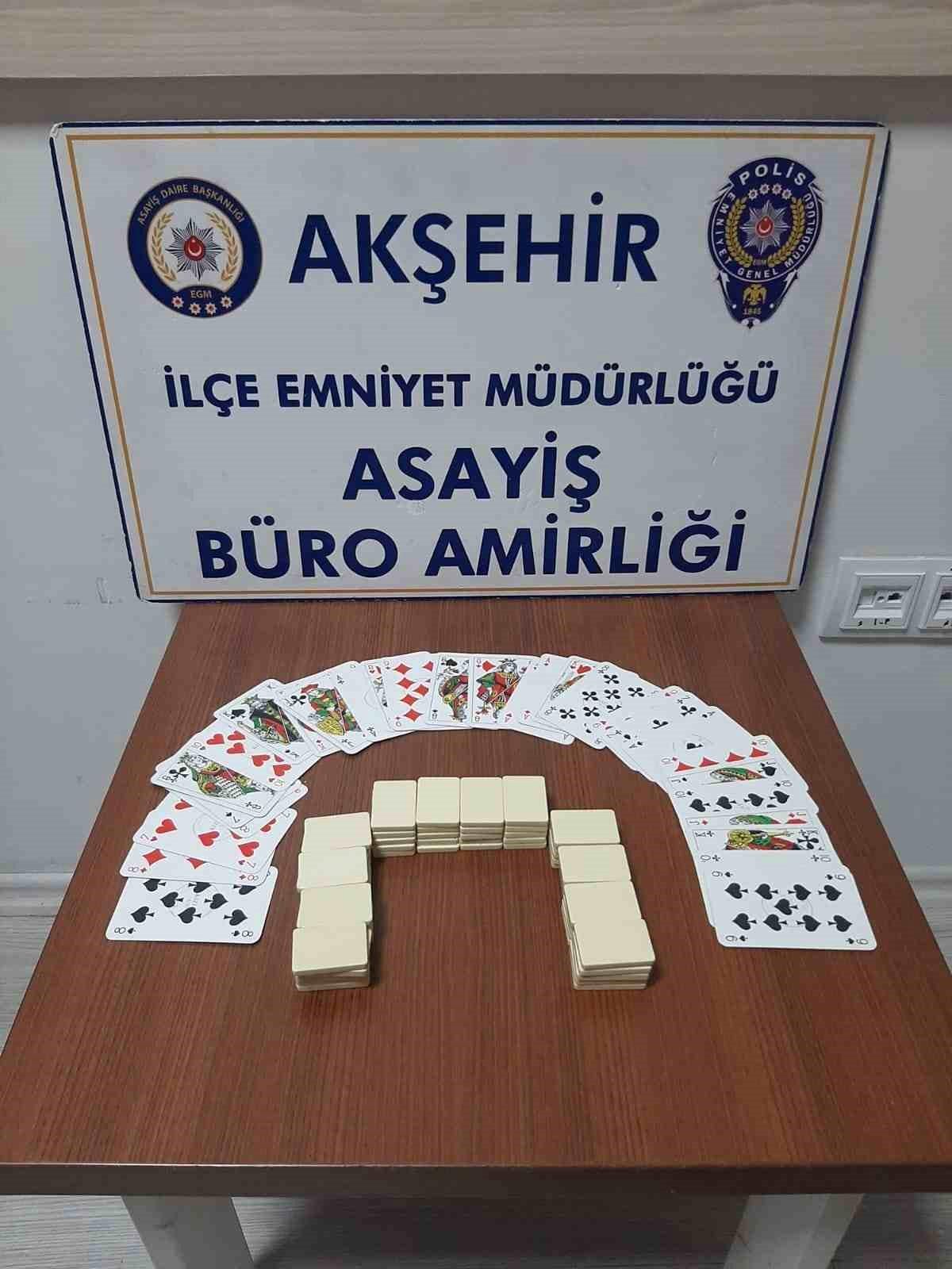 Kahvehanede kumar oynayanlara ceza kesildi