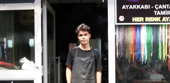 Ayakkabı Tamircisi Babasına Yardım Eden Genç, İstanbul Üniversitesi Tıp Fakültesini Kazandı