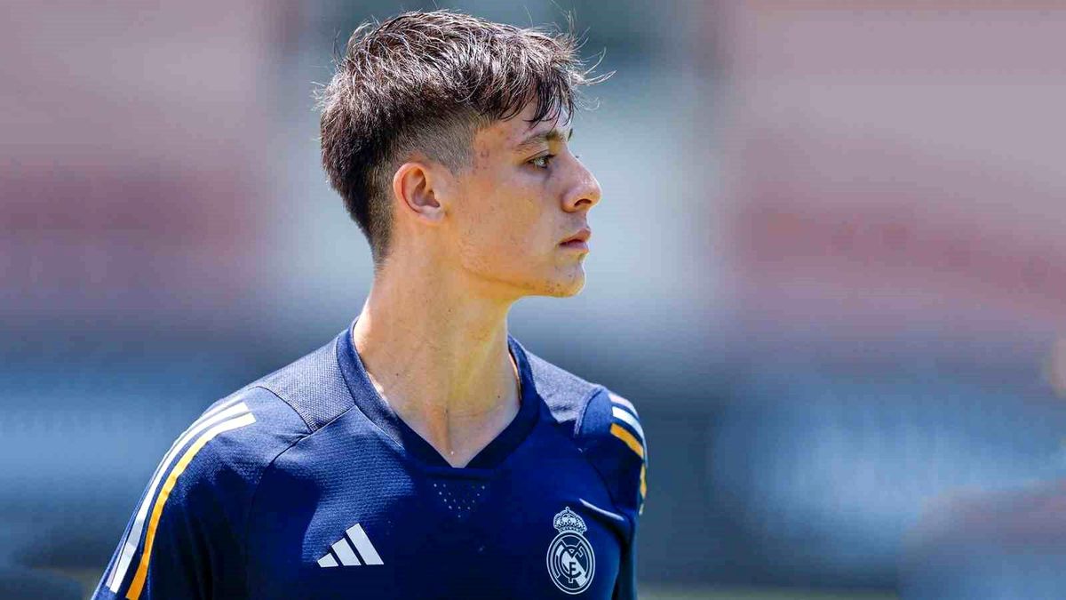 Real Madrid Teknik Direktörü Carlo Ancelotti, Arda Güler'in Pazartesi Günü Takımla Çalışmalara Başlayacağını Açıkladı
