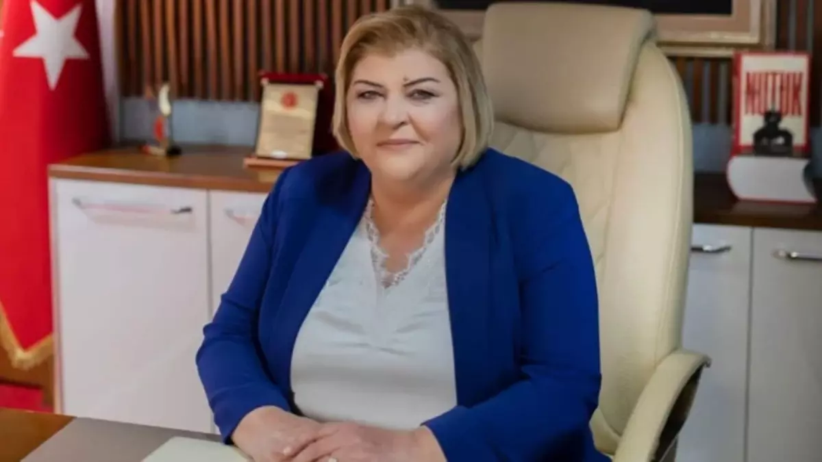 Ceyhan Belediye Başkanı Hülya Erdem kimdir? Hülya Erdem kaç yaşında, nereli? Hülya Erdem hayatı ve biyografisi!