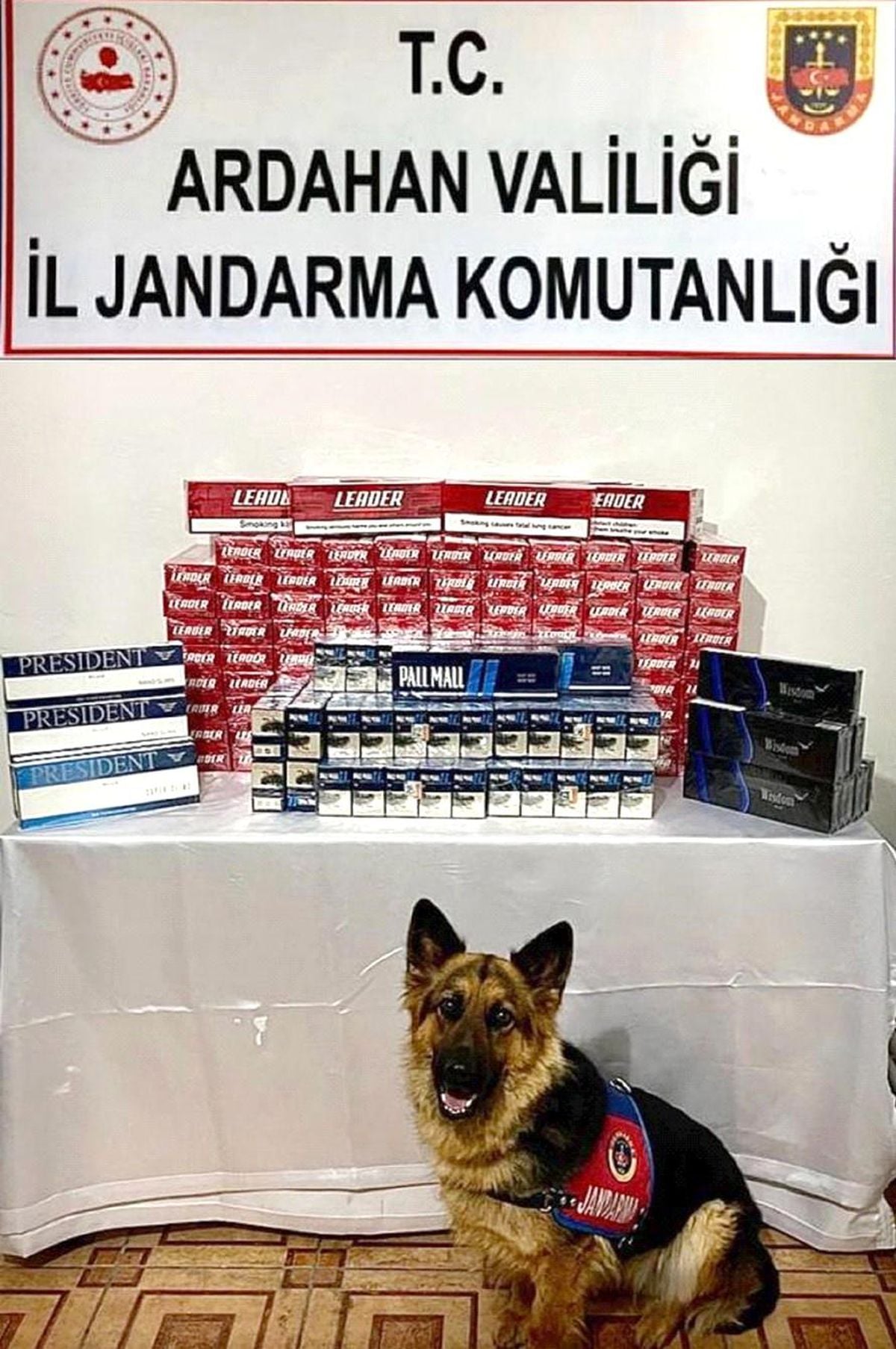 Ardahan'da Kaçakçılık ve Uyuşturucu Operasyonu: 6 Şüpheli Gözaltına Alındı