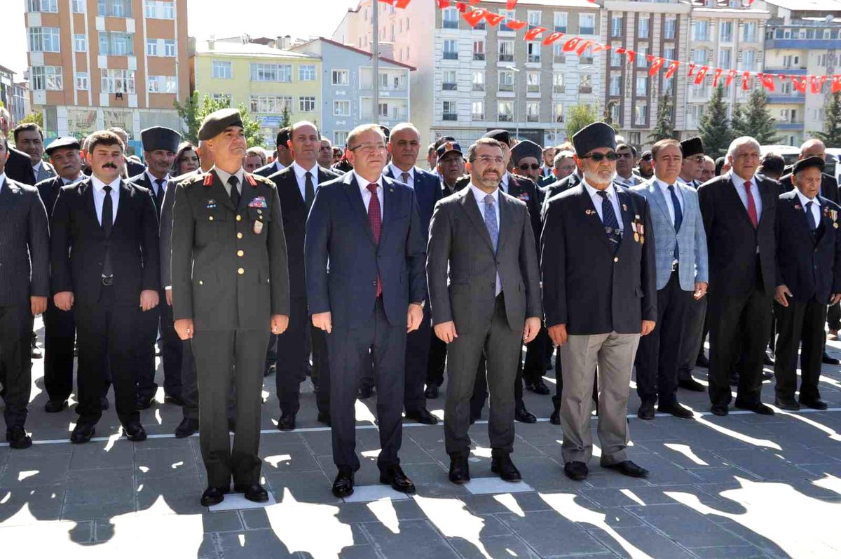 Kars'ta Gaziler Günü törenle kutlandı