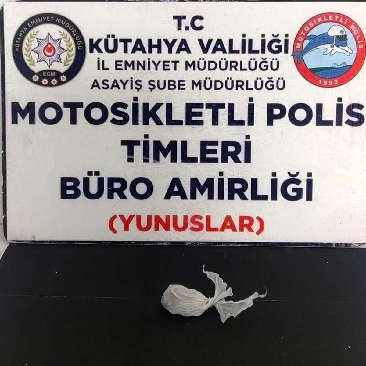 Kütahya'da Motosikletli Polis Timlerince Esrar Ele Geçirildi