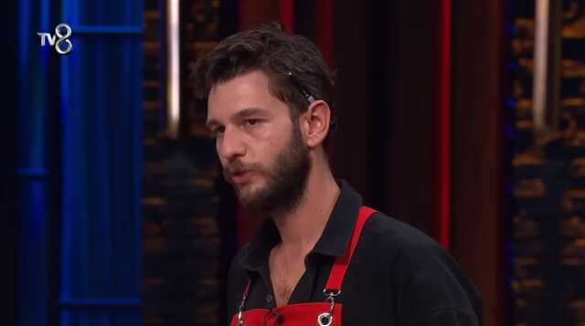 MasterChef'te Kerem ve Sergen arasında ipler iyice gerildi! Takımına dahi almadı MasterChef'te Kerem ve Sergen arasında ipler iyice gerildi! Takımına dahi almadı