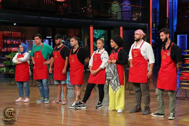 MasterChef'te Kerem ve Sergen arasında ipler iyice gerildi! Takımına dahi almadı MasterChef'te Kerem ve Sergen arasında ipler iyice gerildi! Takımına dahi almadı