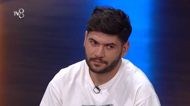 MasterChef'te Kerem ve Sergen arasında ipler iyice gerildi! Takımına dahi almadı MasterChef'te Kerem ve Sergen arasında ipler iyice gerildi! Takımına dahi almadı