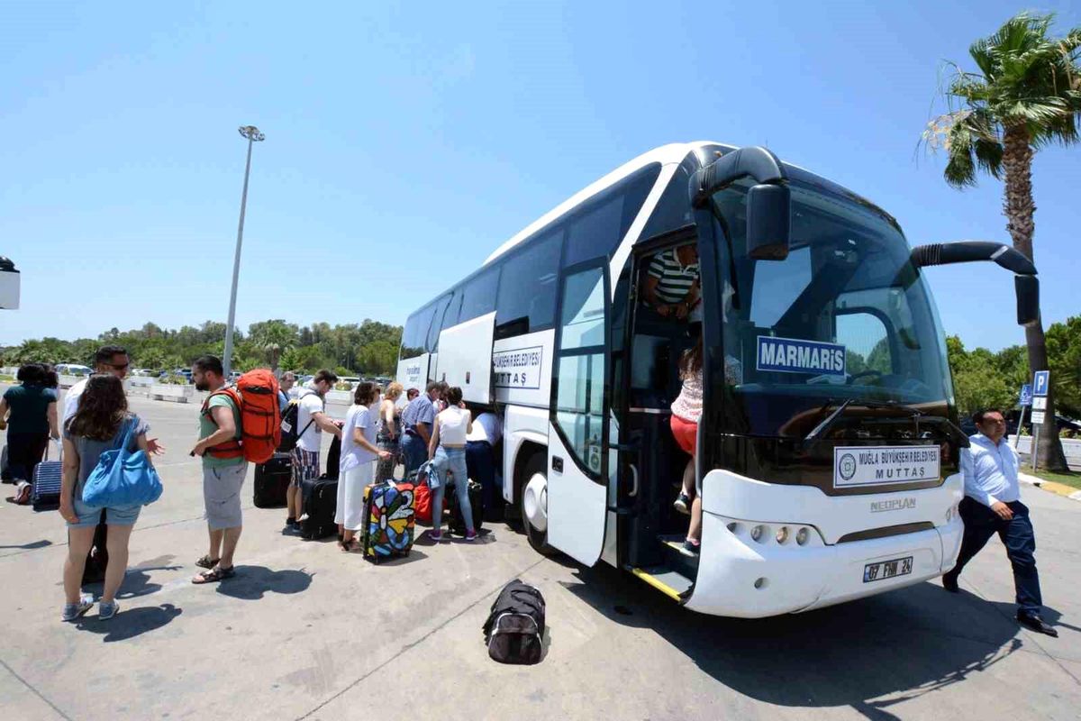 Muğla'da turizm artışıyla havaalanı taşımacılığı da yükseldi