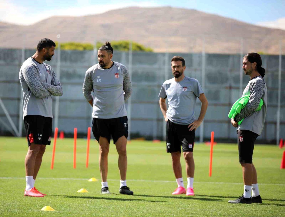 EY Sivasspor, Çaykur Rizespor maçının hazırlıklarına başladı