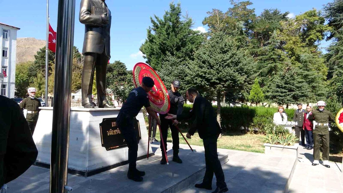 Tatvan'da 19 Eylül Gaziler Günü kutlandı