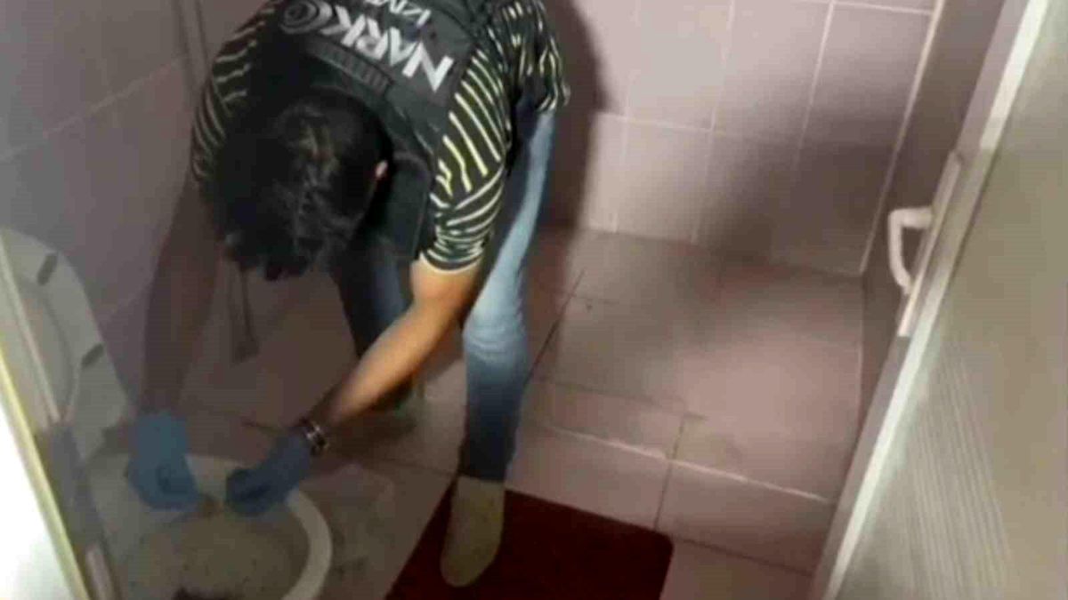 İzmir'de 33 Adrese Eş Zamanlı Uyuşturucu Operasyonu: 24 Gözaltı