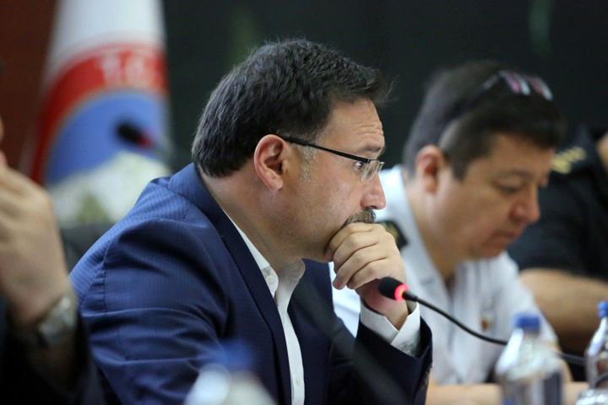Vali Çiçek: 'Uyuşturucu enkazının altında çocuklarımızı bırakmayacağız'
