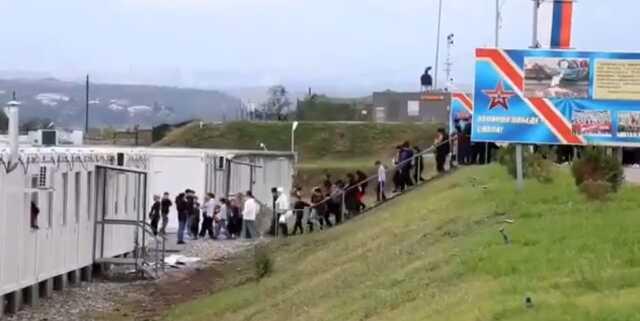 Azerbaycan'ın operasyonunun ardından Hocalı'daki Ermeniler şehri terk ediyor