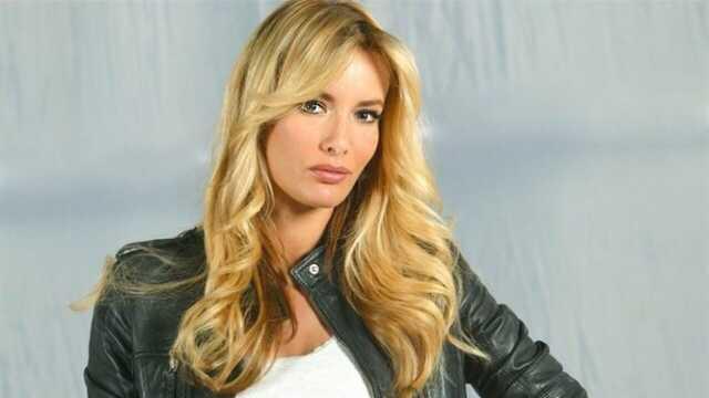 Barış Kılıç, Gamze Özçelik'in özel görüntüsünü mü çekti? Özçelik'in avukatı iddiayı kesin bir dille yalanladı Barış Kılıç, Gamze Özçelik'in özel görüntüsünü mü çekti? Özçelik'in avukatı iddiayı kesin bir dille yalanladı