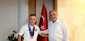 Canikli Milli Sporcu Ali Topaloğlu'na Başkan Sandıkçı'dan Tebrik