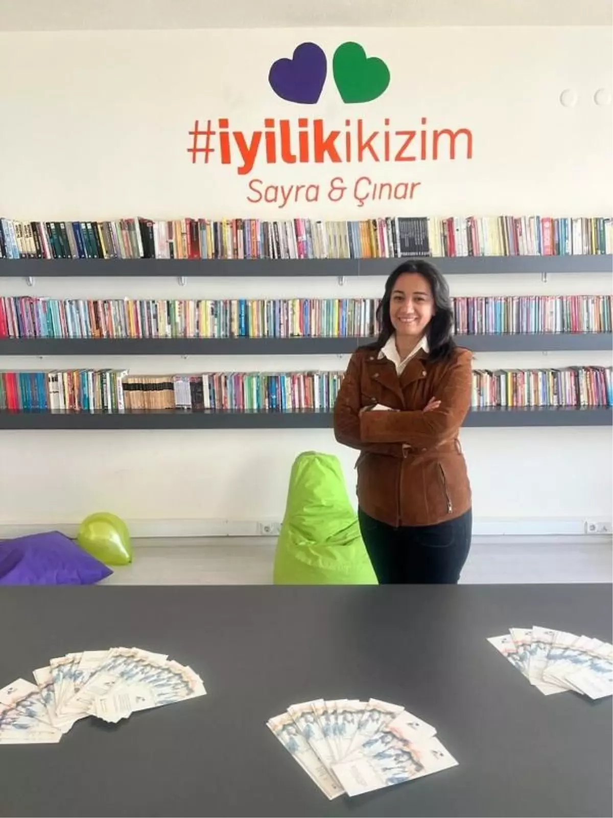 İzmir Depreminde Hayatını Kaybeden İkizlerin Annesi Kütüphane Kuruyor