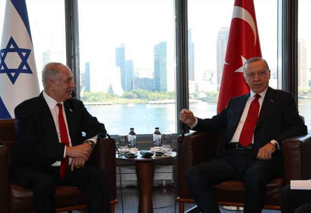 Erdoğan'la bir araya gelen Netanyahu'nun 'kravat' iltifatı, görüşmeye damga vurdu: İkili ilişkilerimizin geliştiğinin göstergesi