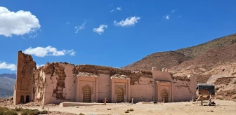 Fas'ta meydana gelen deprem tarihi yapıları ve camileri etkiledi