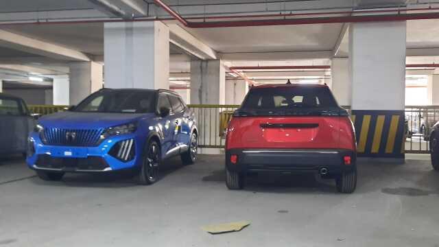 İBB'nin Seyrantepe'deki İSPARK Katlı Otoparkının filolara ve otomotiv galerilerine kiralandığı iddiası İBB'nin Seyrantepe'deki İSPARK Katlı Otoparkının filolara ve otomotiv galerilerine kiralandığı iddiası