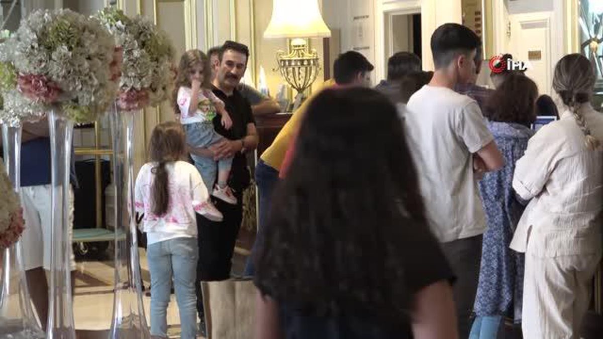 İranlı Turistler Van'ın Ekonomisine Can Suyu Oldu