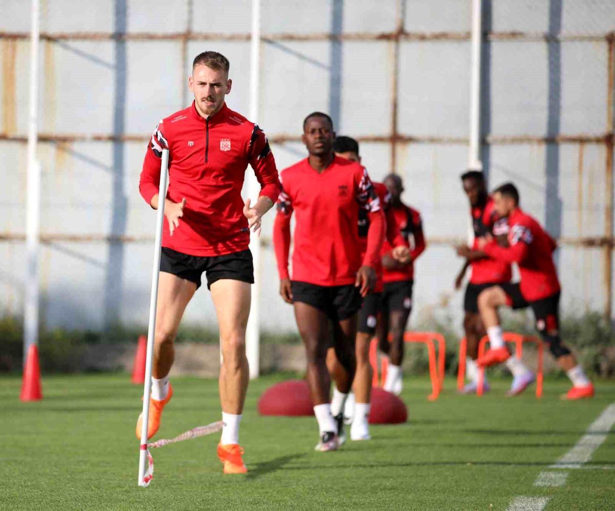 EMS Yapı Sivasspor, Çaykur Rizespor maçı hazırlıklarına devam ediyor