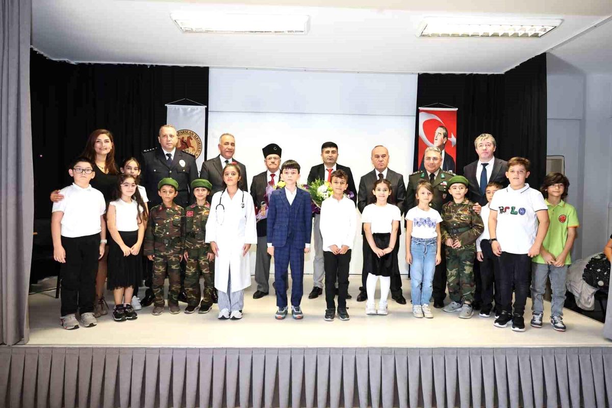 Sultangazi'de şehit yakınları ve gaziler günü buluşması