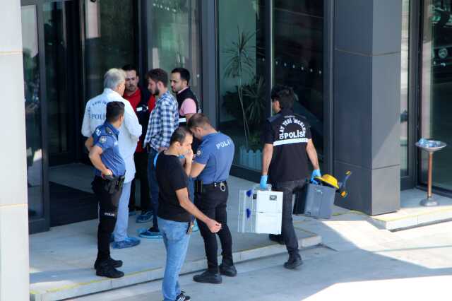 Ünlü otomobil servisi sahibi arkadaşını vurdu